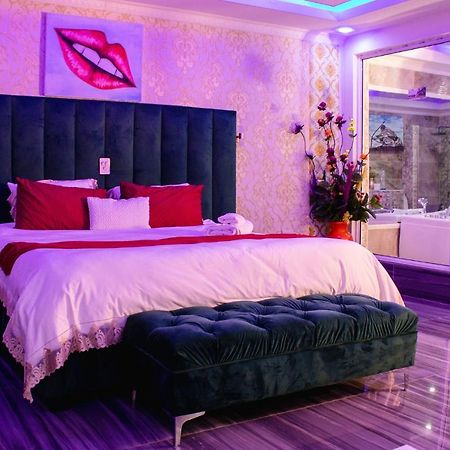 Gold Crown International Hotel Johannesburg Zewnętrze zdjęcie